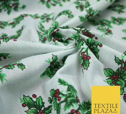 Festive Holly Berries Wreath Christmas Printed Poly Cotton Fabric Polycotton 45"