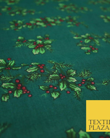 Festive Holly Berries Wreath Christmas Printed Poly Cotton Fabric Polycotton 45"