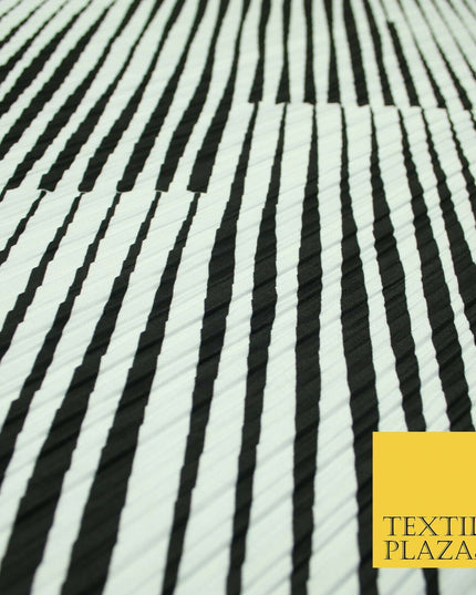 Black White Abstract Zebra Wacky Lines Printed Pleated Plisse Dress Fabric 5443