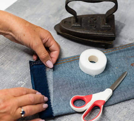 KORBOND Hemming Web 20m x 2cm No Sewing Required  Bonding Fusing Tape 110042