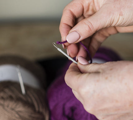 KORBOND 2 Pack Aluminium 7cm & 8cm Yarn Needles Sewing Art Craft Knitting 110228