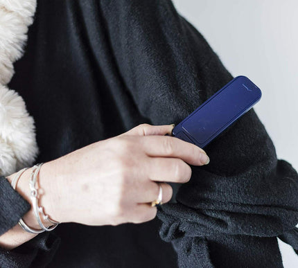 KORBOND Foldable Pocket Lint Remover Brush & Shoe Horn Travel Pet Hair 110578