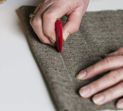 KORBOND Chalk Wheel Refillable WHITE Craft Marking Fine Line Dressmaking 110138