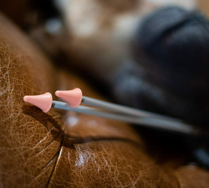 KORBOND 4 Pack Needle Point Holders Protectors Covers Cap Stitch Knitting 180047