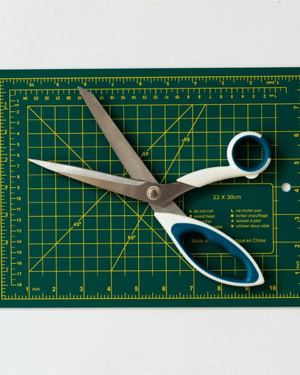 KORBOND Precision 9" Dressmaking Scissors Professional Steel Soft Grip 110357